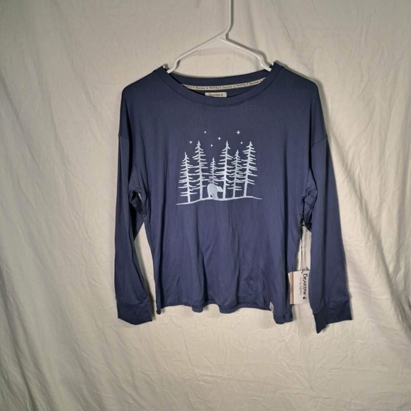 NWT BearPaw Graphic Pajama Top - Picture 1 of 5